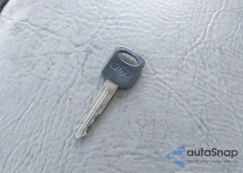 1998 Ford F-150 Lariat/Standard/Xl/Xlt from USA, damaged, VIN 1FTZX18W7WNB91140